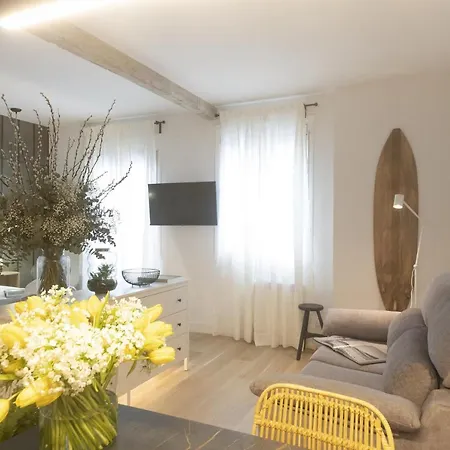 Shiny By Oldtown Saint-Sébastien