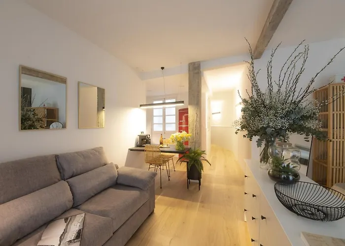 Shiny By Oldtown Apartment *